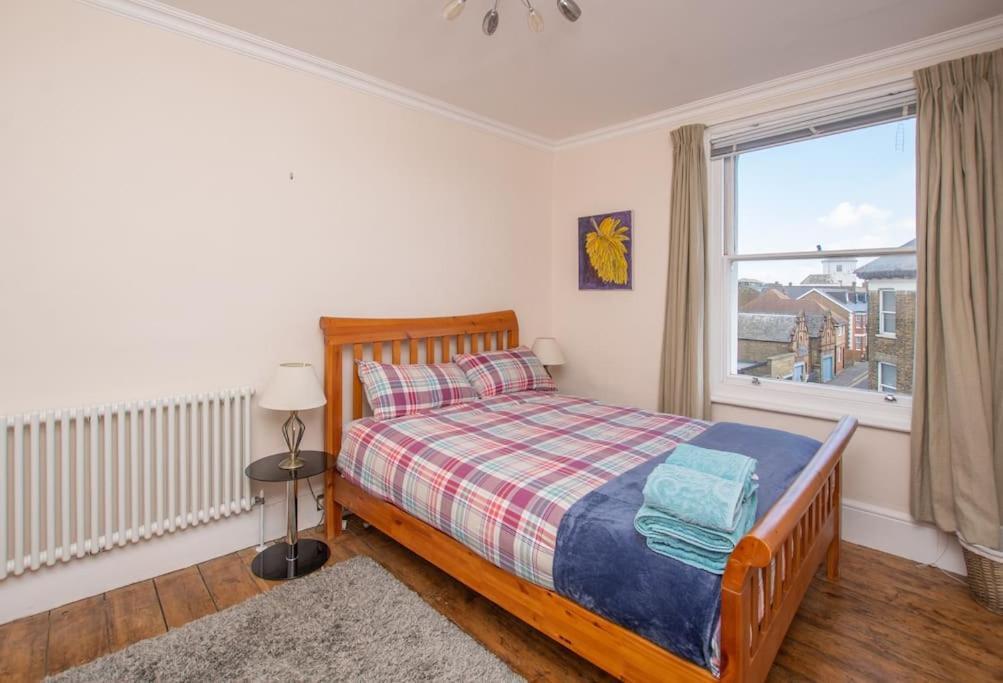 Stunning Large Victorian Maisonette With Sea View Deal Exterior photo